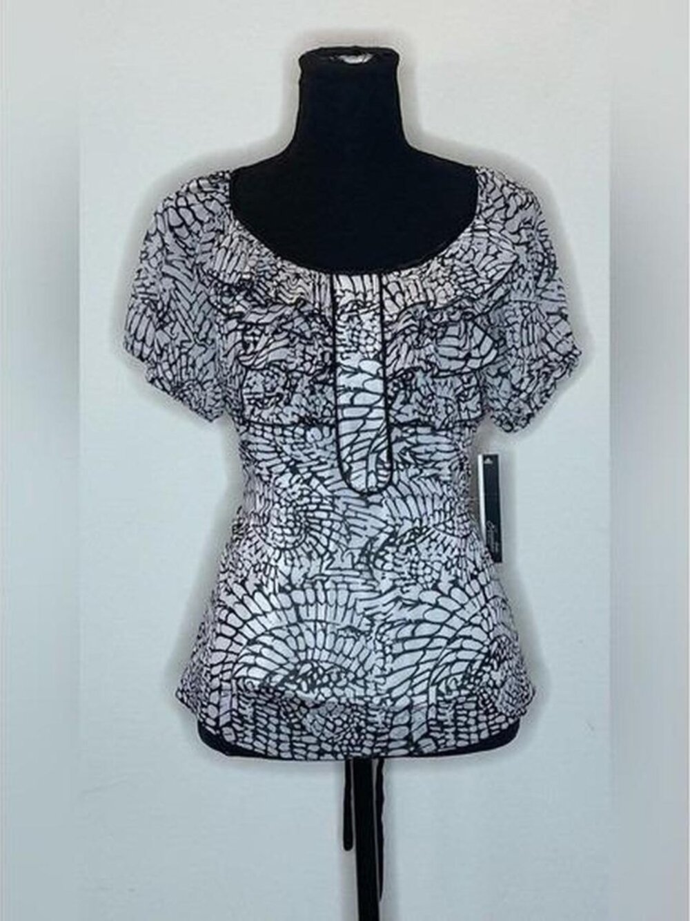 Essentials by Milano Women's Black and White Blouse